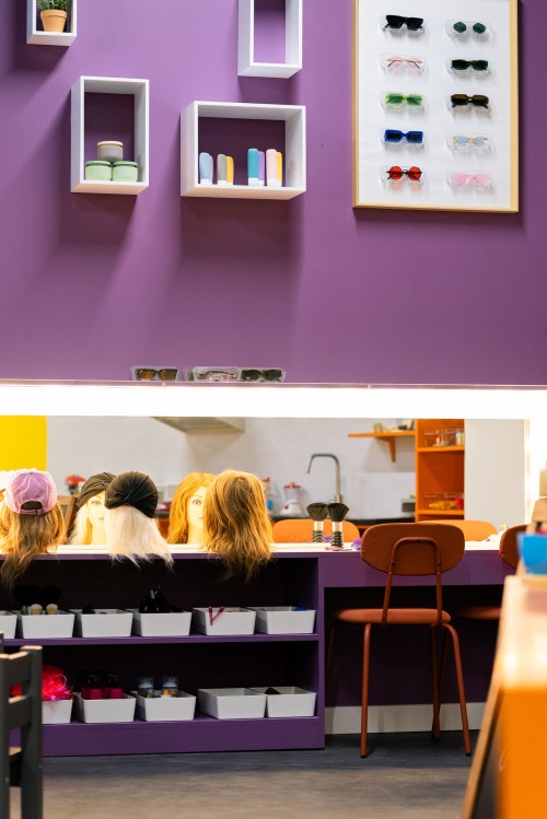 YE-Palomano-210925-Style-8